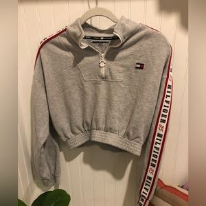Tommy Hilfiger Cropped Jacket